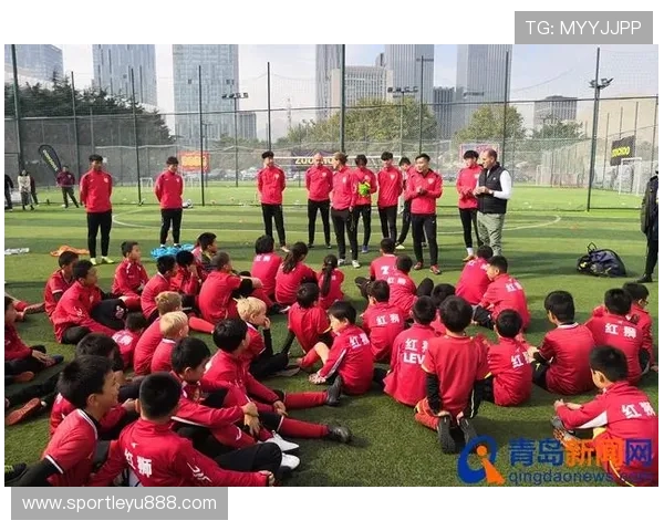 乐鱼平台携手大巴黎打造足球青训新品牌引领青少年运动热潮 乐鱼平台携手大巴黎打造足球青训新品牌引领青少年运动热潮